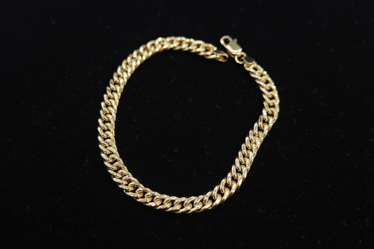 18k gold bracelet