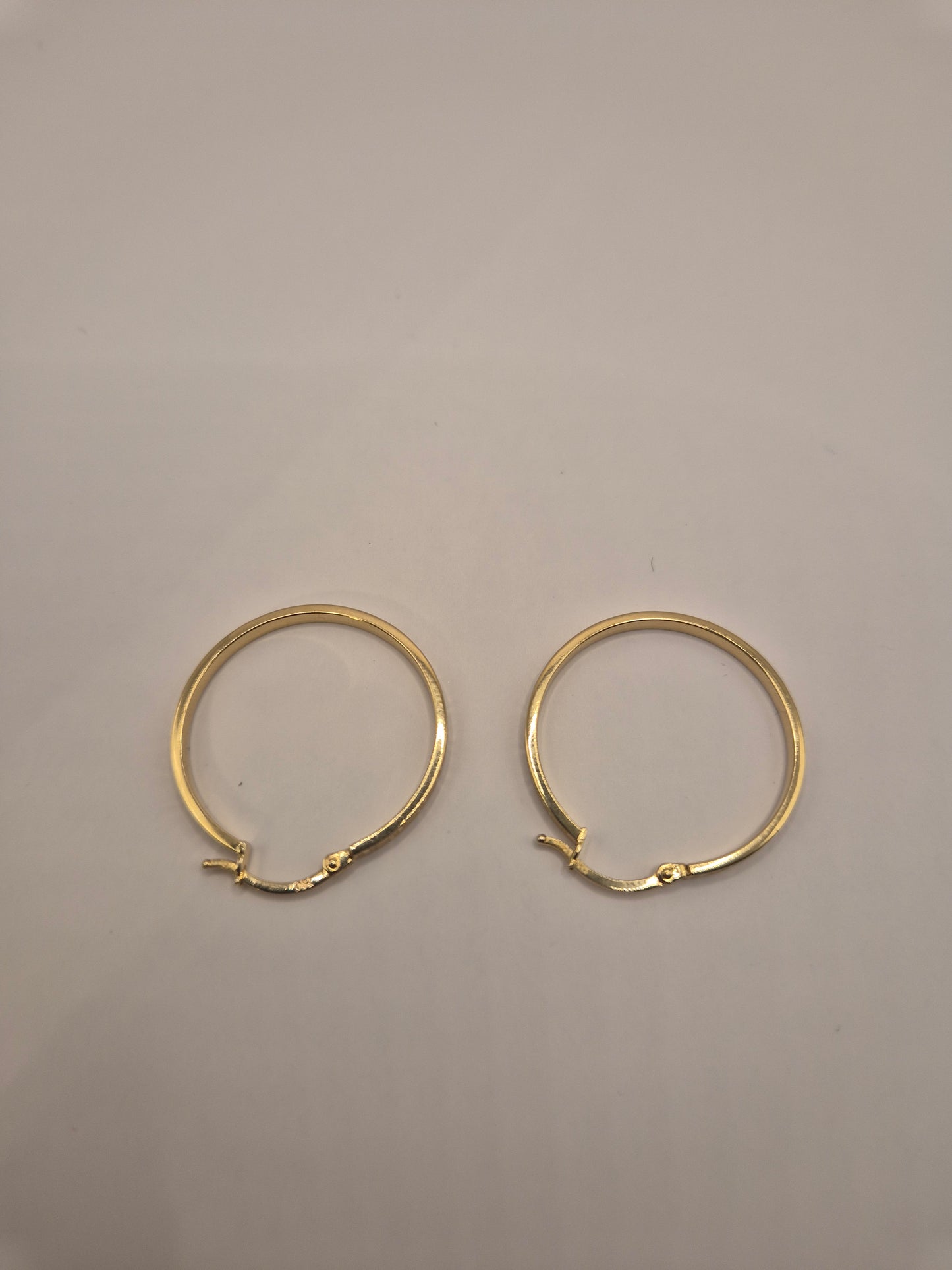18K Hoop Earring