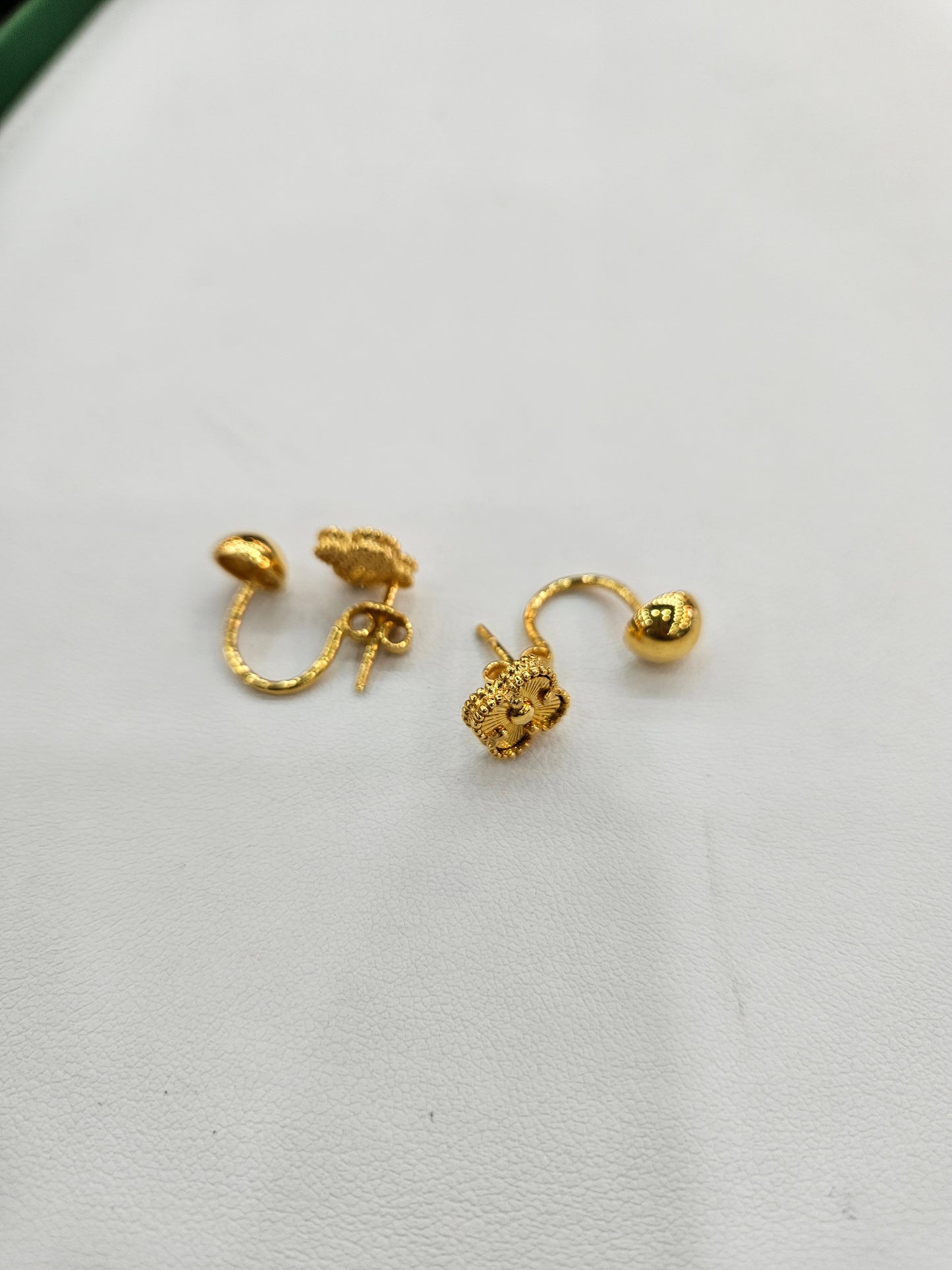 21ct Dubai gold earring