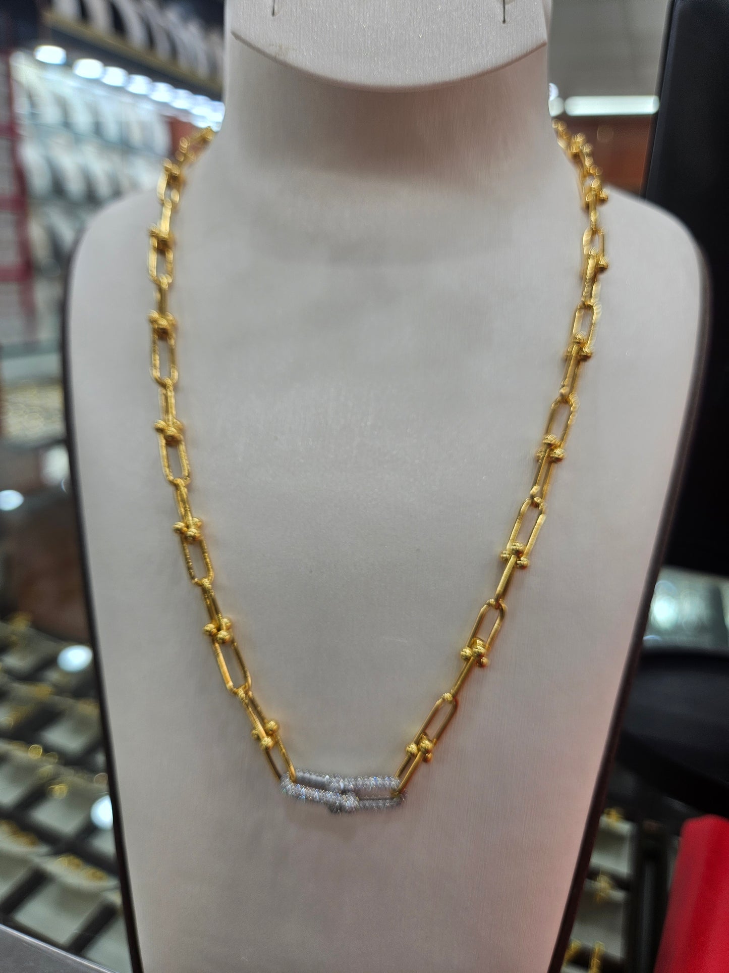 21ct Dubai gold necklace