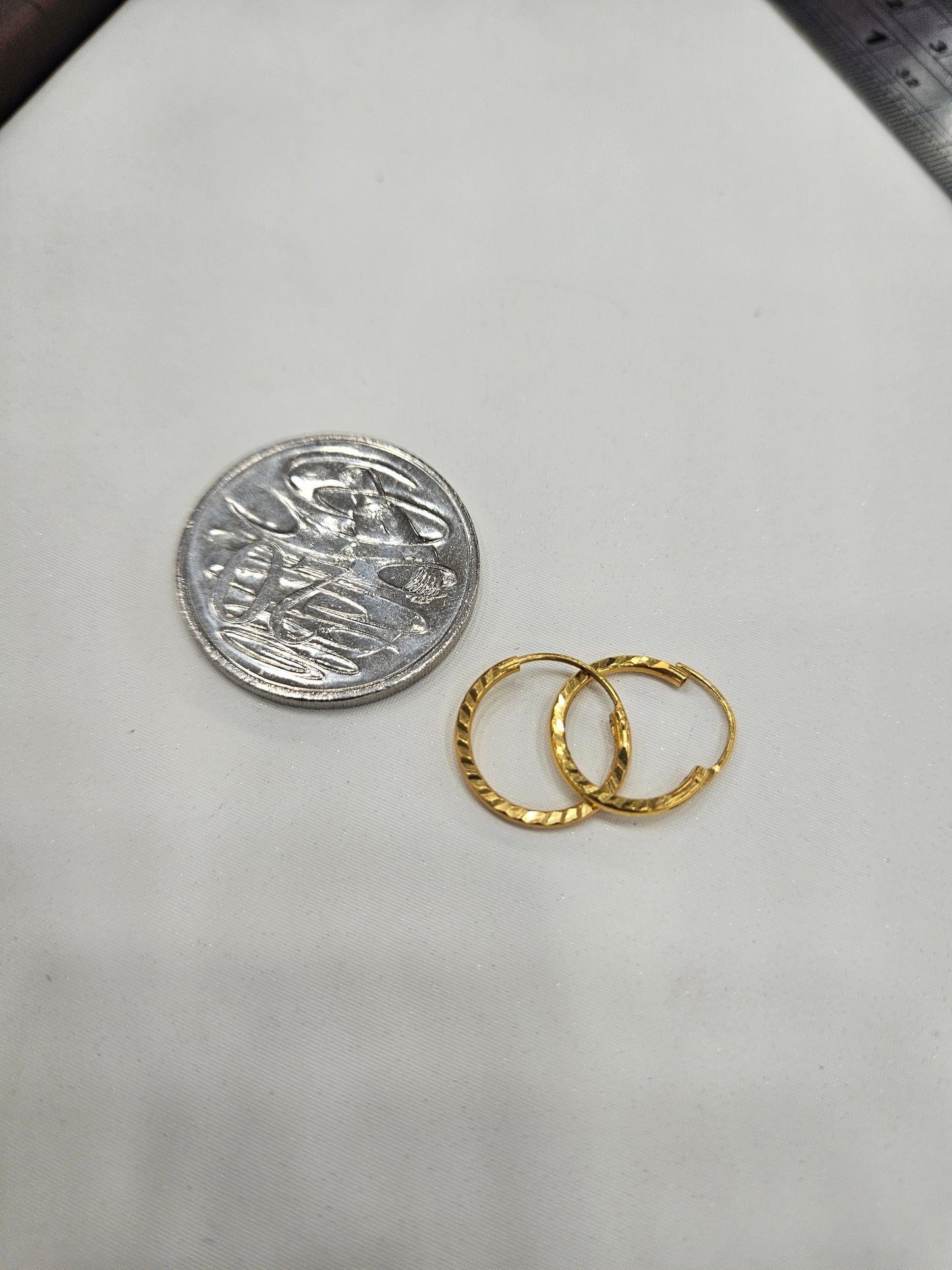 21ct Dubai gold hoop earring