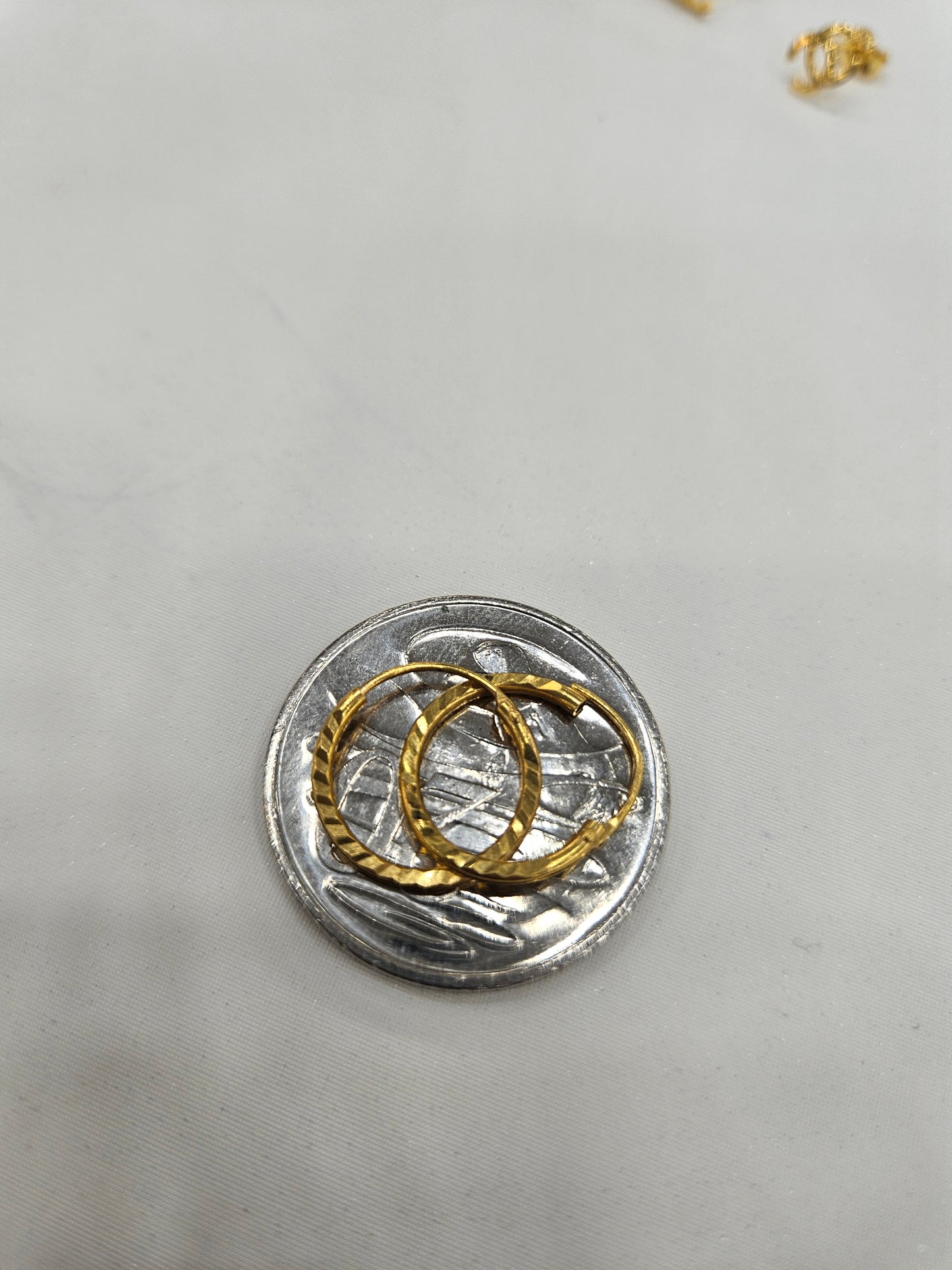 21ct Dubai gold hoop earring