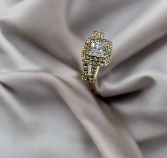 18K GOLD RING