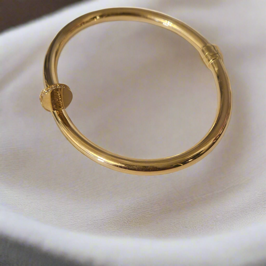 18K Saudi gold bangle
