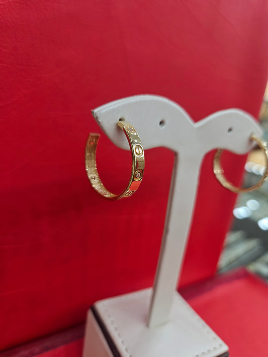 18ct Saudi gold earring